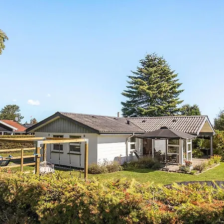 Lovely In With Wifi Ferienhaus *